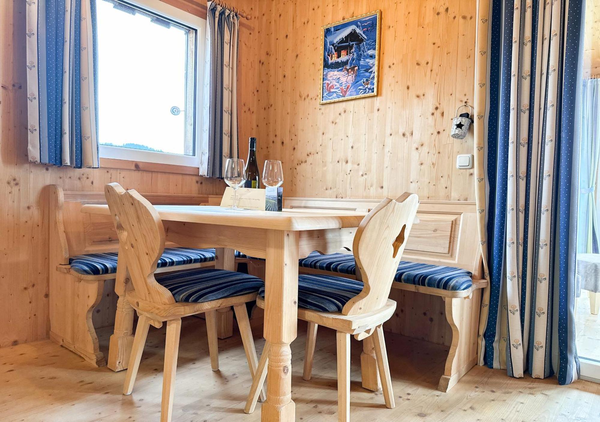 Holiday home 1a Rast - Wandern, Grillen, Traumblick, Indoor Sauna *